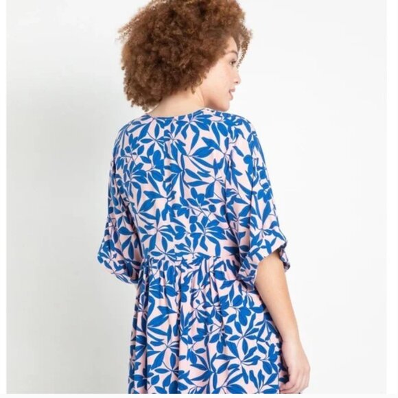 Eloquii Empire Kimono Sleeve V Neck Floral Dress - Picture 2 of 8